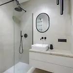 Apartment Nowoczesny Very Berry W Poznaniu Z Parkingiem I Biurkiem By Renters